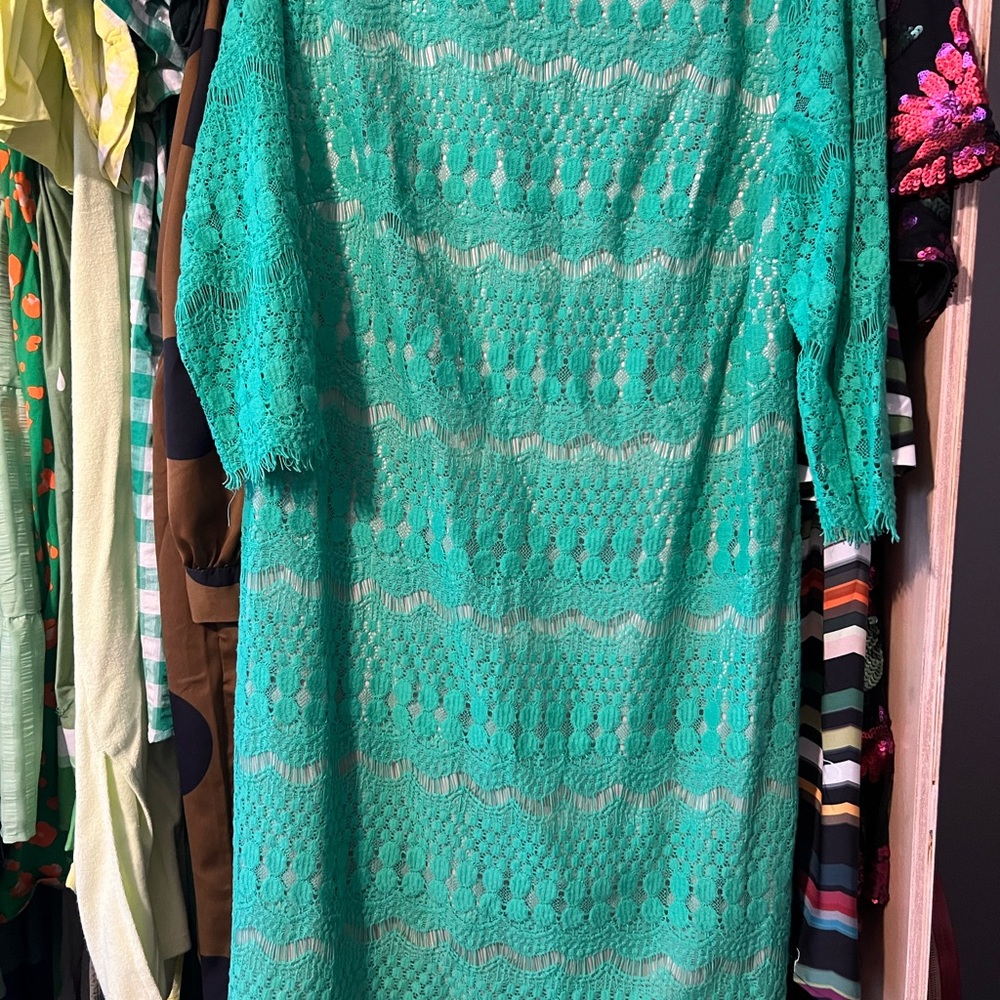 Jessica Howard green lace dress